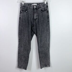 Zara high waisted boyfriend style jeans size 8